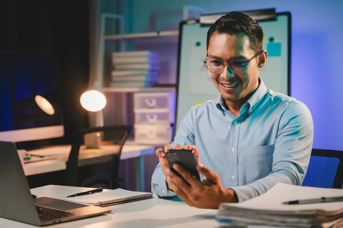 What type of skill is needed of mobile app developer ? image